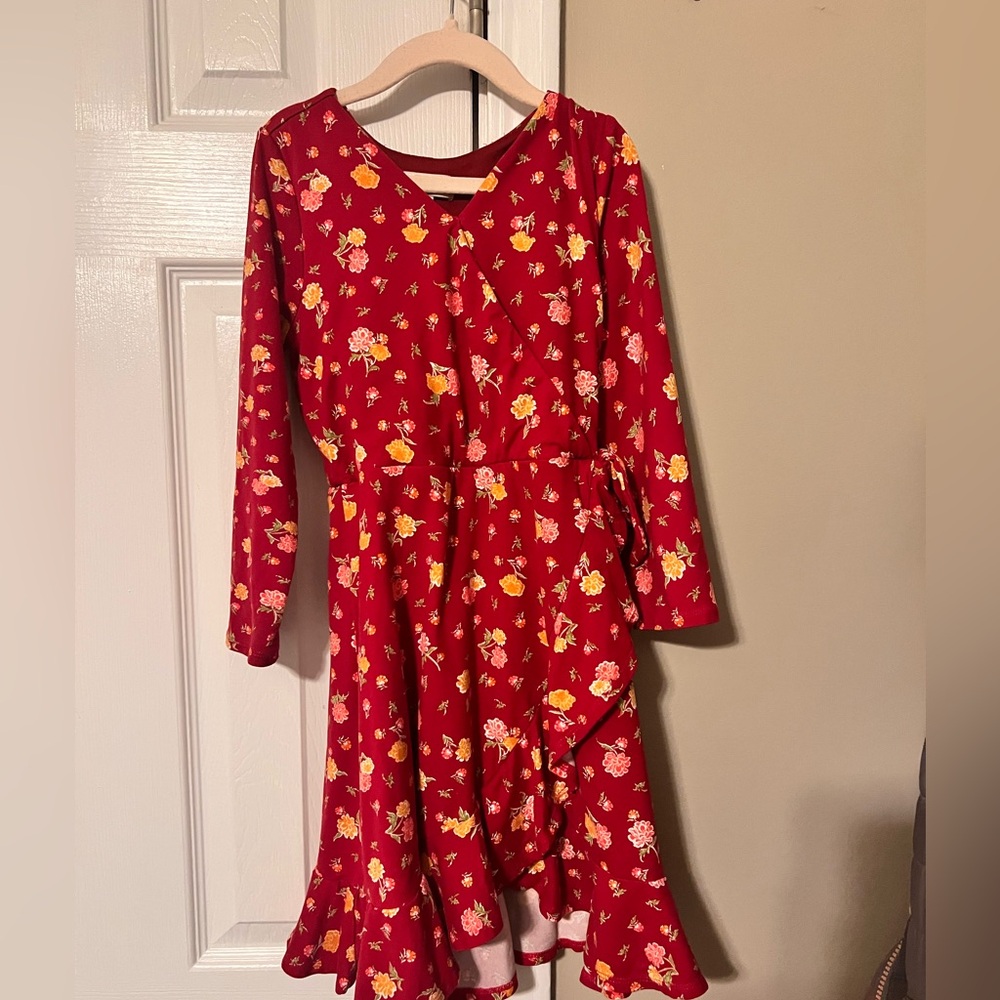 GB girls dress with roses